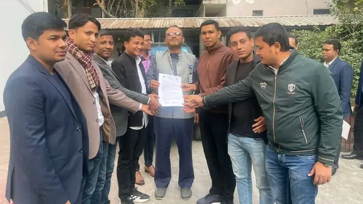 ছাত্রদল নেতৃবৃন্দের সঙ্গে ঢাবির ভিসি 