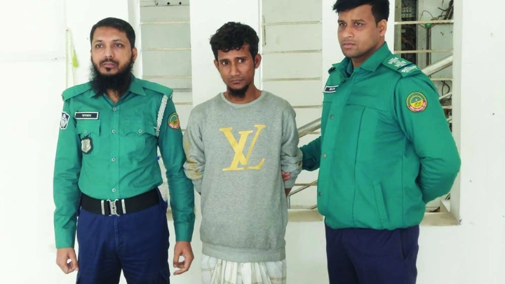 নতুন ধ্বনি প্রতিনিধির তোলা ছবি 