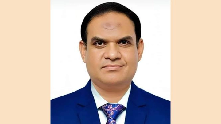 তারেকের একান্ত সচিব অপু